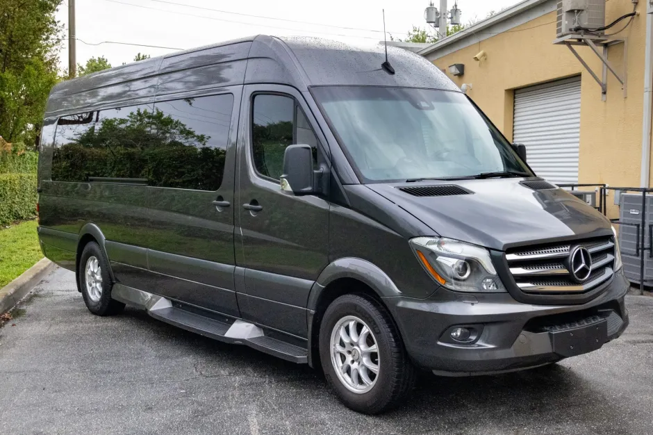 Edel Atlanta Mercedes-Benz Sprinter exterior