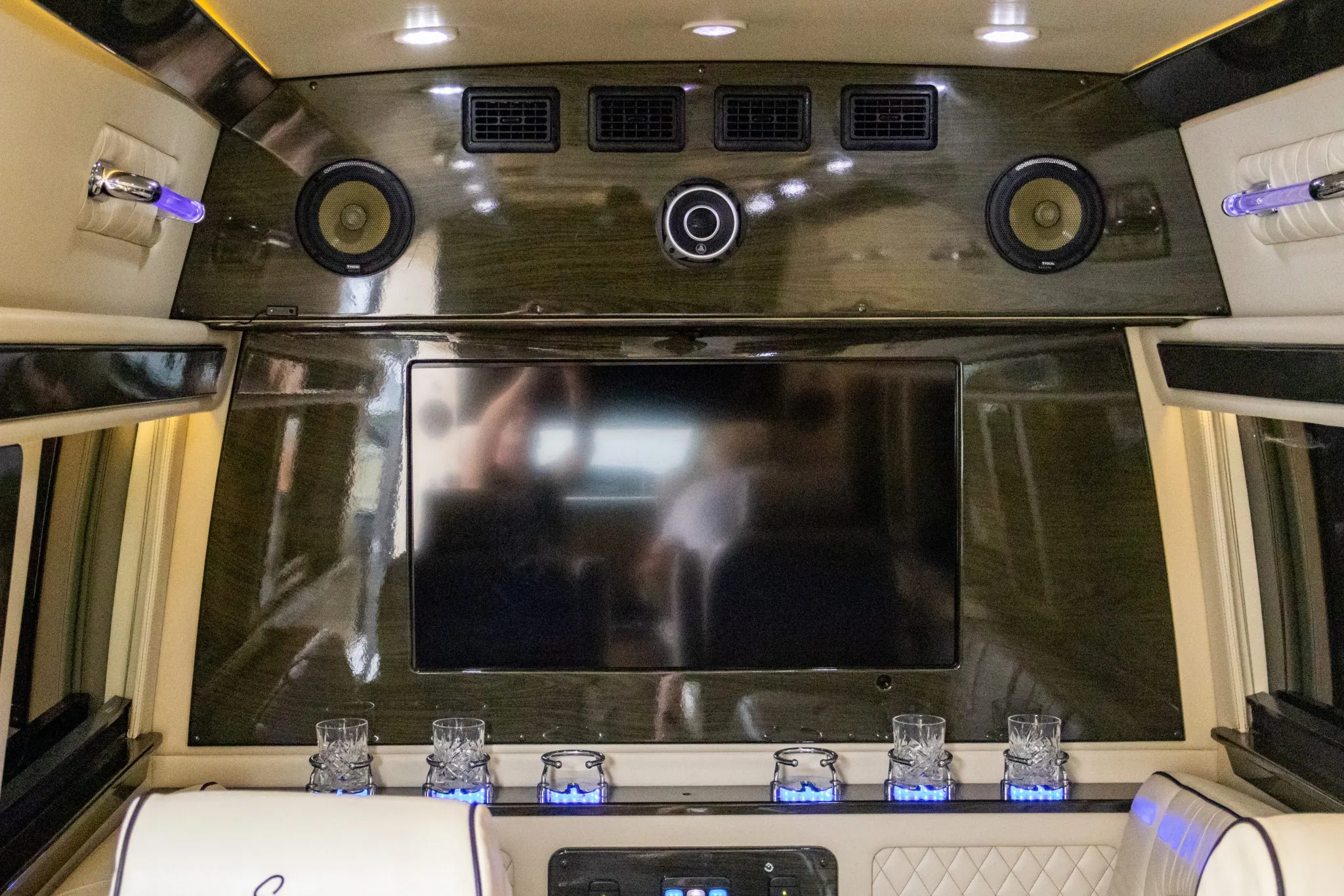 Edel Atlanta entertainment and lighting system