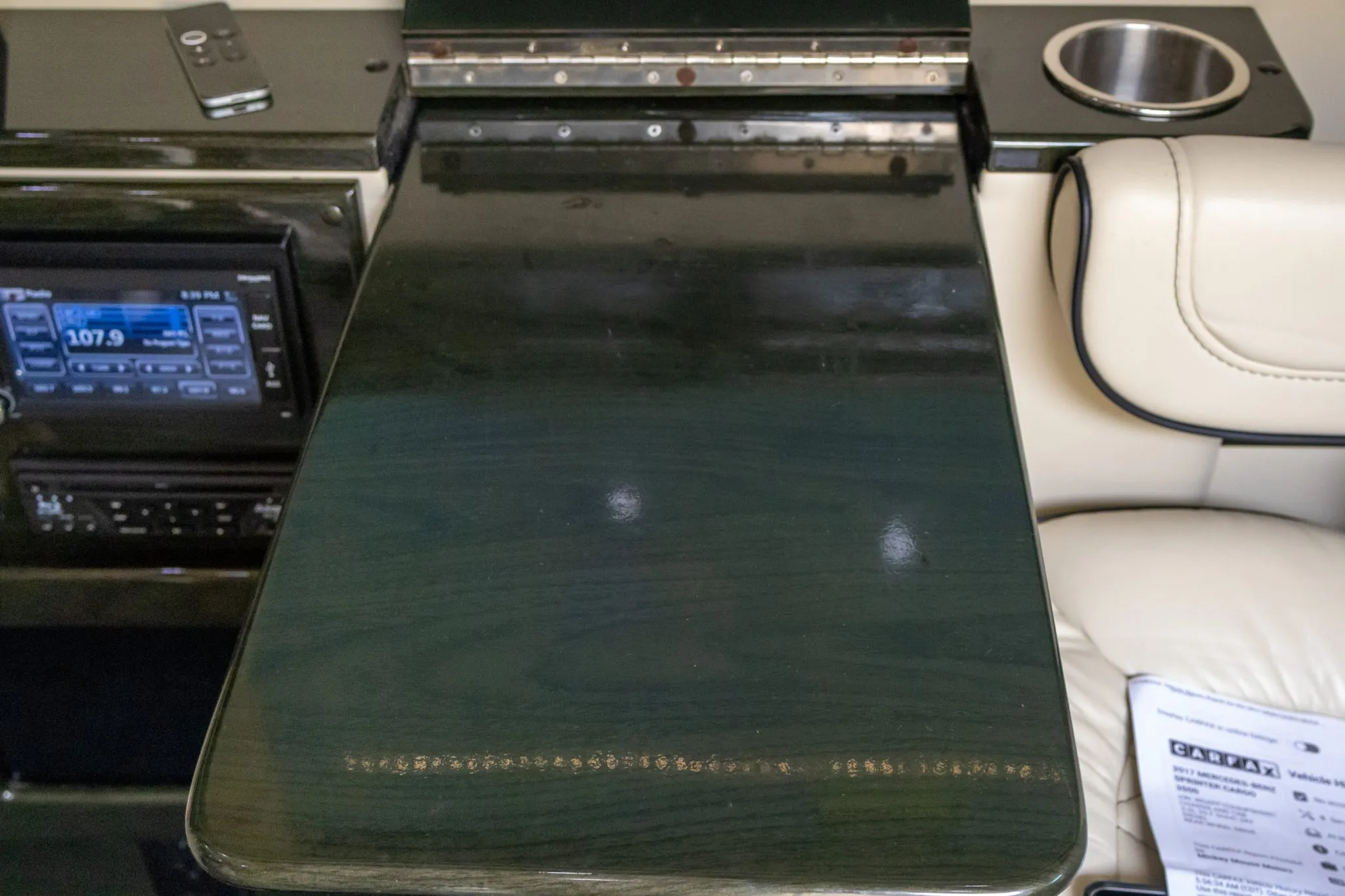 Edel Atlanta fold-out table and controls